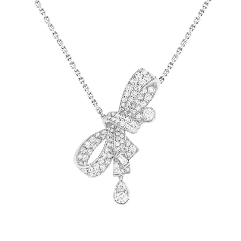 18K White Gold Diamond Necklace